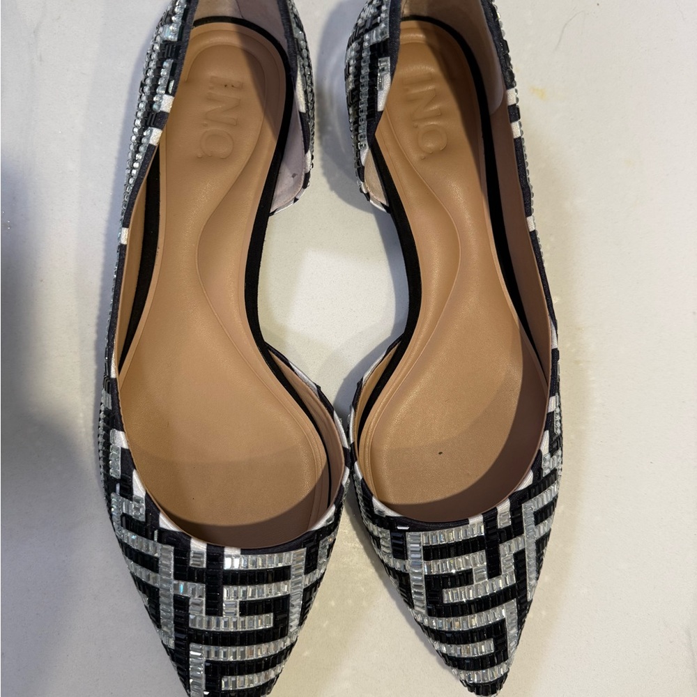 INC International Concepts Black and Silver Geometric Flats - Picture 4 of 6